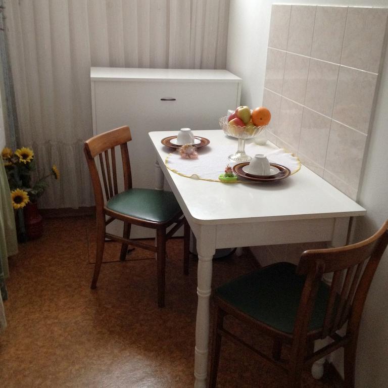 Tourist Rooms Sajovic Postumia Camera foto