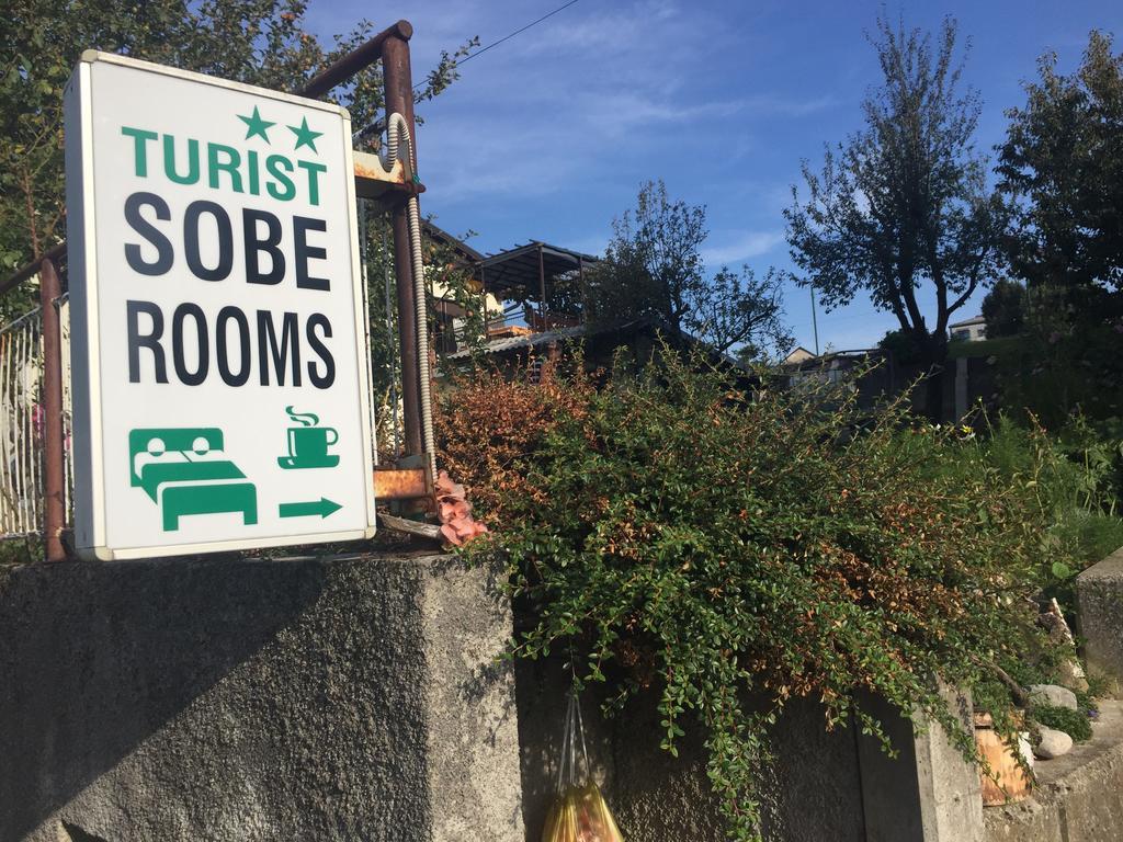 Tourist Rooms Sajovic Postumia Esterno foto